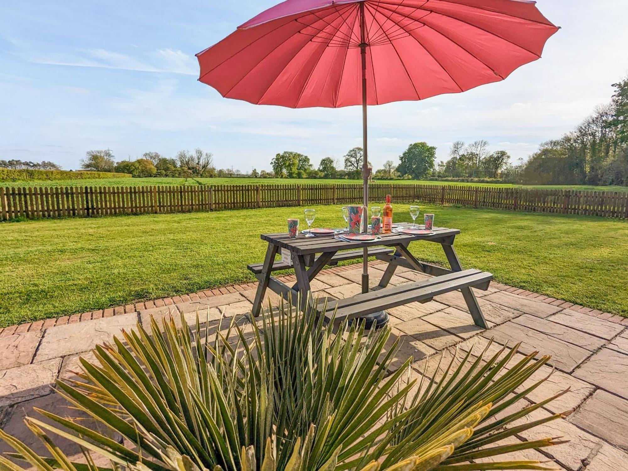 Highgrove Villa Gissing ภายนอก รูปภาพ